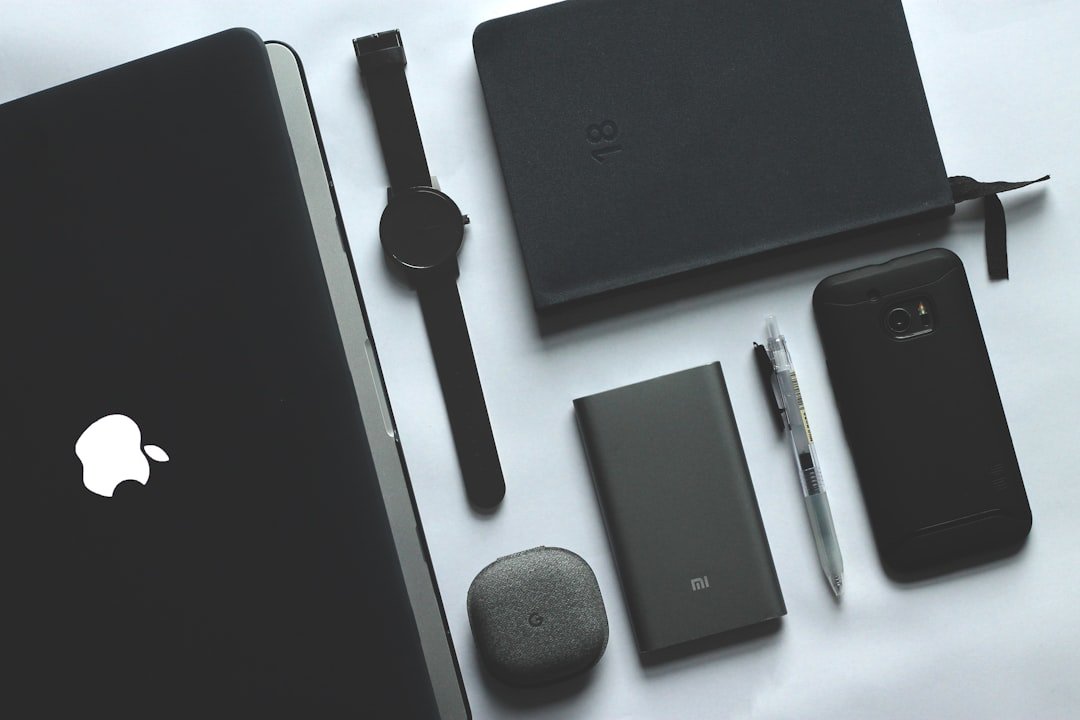 The Art of Drawing Readers In: Your attractive post title goes here Daily Essentials Version. 2